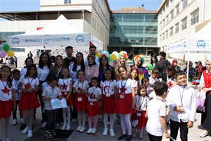Aksaray Üniversitesi Eğitim Fakültesi’nde 23 Nisan Ulusal Egemenlik ve Çocuk Bayramı Çocuklarla birlikte Kutlandı