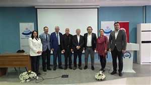 Yapay Zeka Çağında İnsan Kalmak: Geleceğin Eğitim Felsefesi başlıklı konferans gerçekleştirildi.