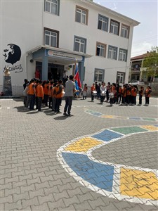 Aksaray Üniversitesi Eğitim Fakültesi Öğretim Üyesi Prof. Dr. Süleyman YILMAZ öncülüğünde ilimiz köy okullarına anlamlı katkı