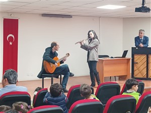 Çocuklar İçin Dört El Piyano Dinletisi Gerçeşletirildi