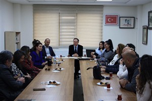 Aksaray Üniversitesi Eğitim Fakültesi Güzel Sanatlar Bölümü ile MEB Aksaray Milli Eğitim Müdürlüğü Güzel Sanatlar Lisesi Arasında Sanatsal İşbirliği Toplantısı Yapıldı 