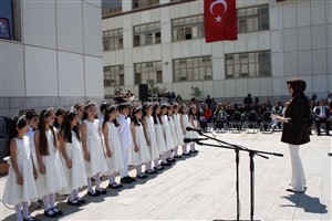 Aksaray Üniversitesi Eğitim Fakültesi’nde 23 Nisan Ulusal Egemenlik ve Çocuk Bayramı Çocuklarla birlikte Kutlandı