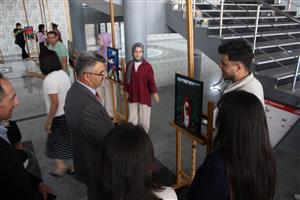 Aksaray Üniversitesi Eğitim Fakültesi Dokunsal Sergi Gösterimi Devam Ediyor