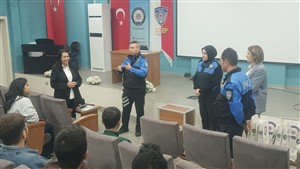 Eğitim Fakültesi ve İl Emniyet Müdürlüğü İş Birliğiyle Drama Temelli Problem Çözmeye Yönelik Sosyal Destek Projesi