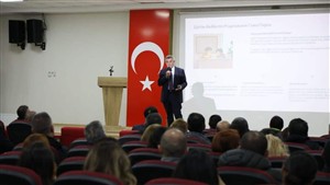 Başarının Arkasındaki Güç: Öğretmen Motivasyonu Söyleşisi Gerçekleştirildi