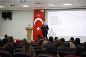 Başarının Arkasındaki Güç: Öğretmen Motivasyonu Söyleşisi Gerçekleştirildi